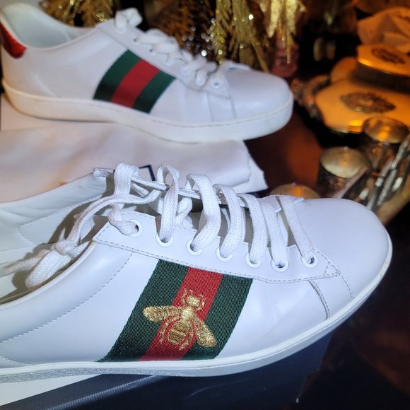 Authentic  Men's Gucci shoe - Picture 3 of 4